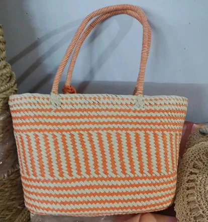 Grand sac fourre-tout tissé en papier orange et beige