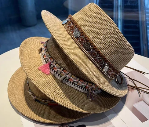 Chapeau de plage en paille marron style bohème pour femme