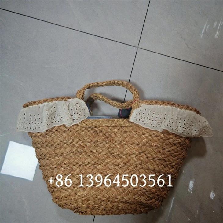 Véritable panier de plage de panier de paille