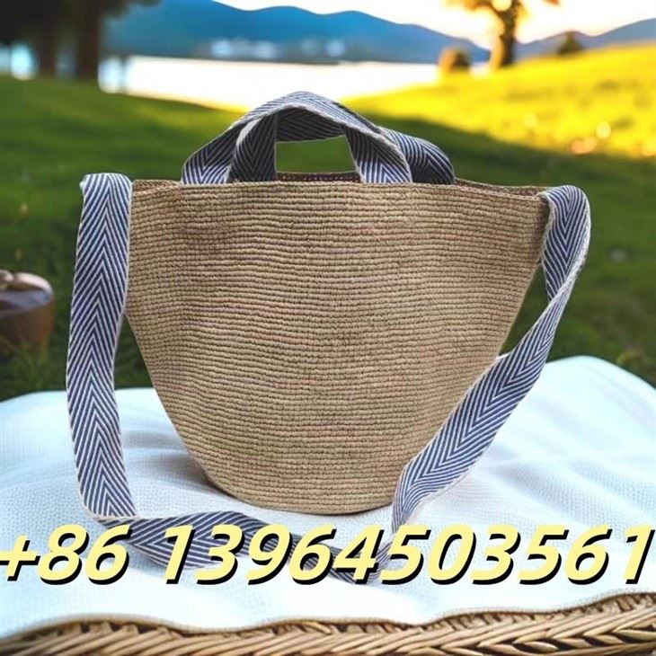 Sac de femme Raffia avec sangle en coton