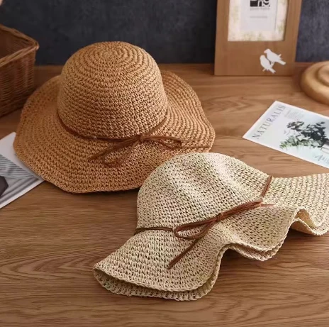 Chapeau de plage classique pliable en papier pour femme