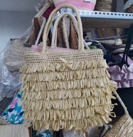 Sac de paille de beidge tissé à la main