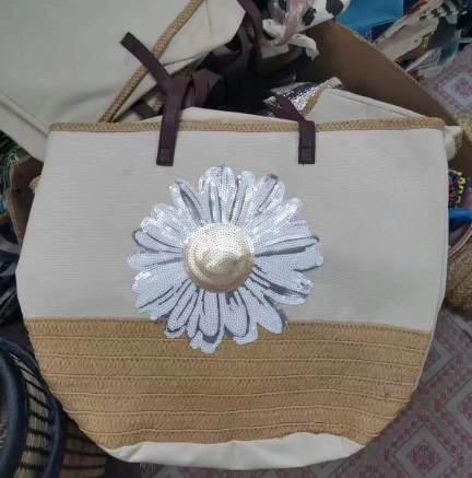Grand sac de plage avec broderie de sequins