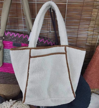Sac décontracté pour femme en laine d'agneau