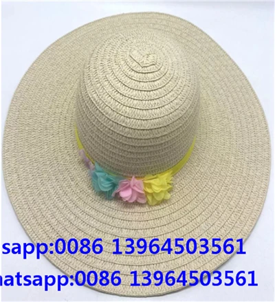 Chapeau d'été beige pour femme avec fleur faite à la main