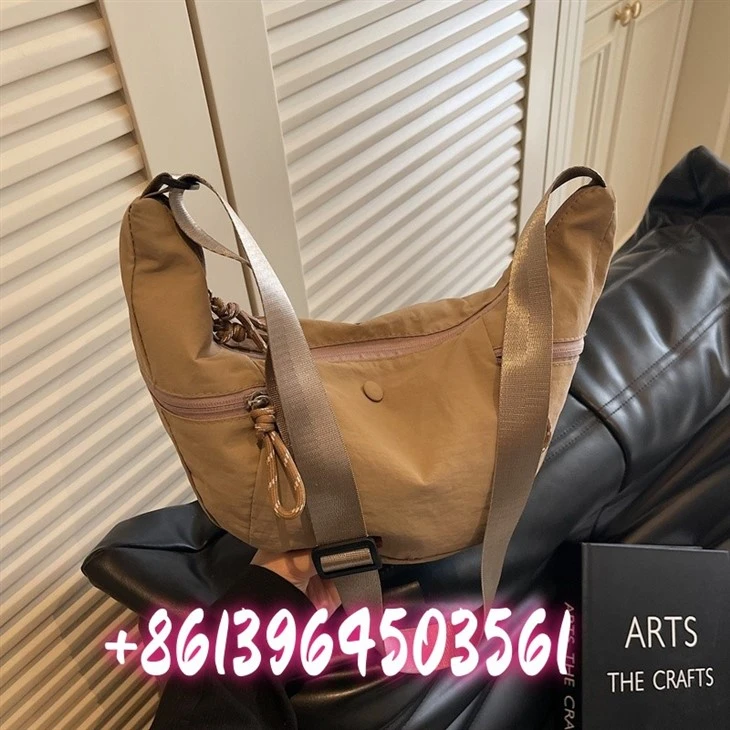 Sac à bandoulière en nylon