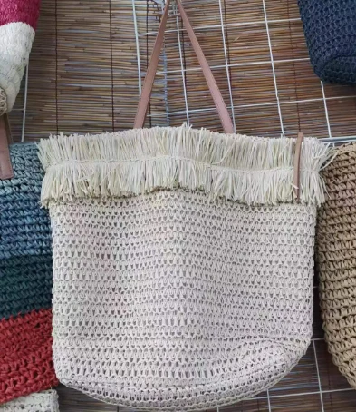 Sac de shopping pour femmes à pompons cousus Beidge