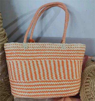 Grand sac fourre-tout tissé en papier orange et beige