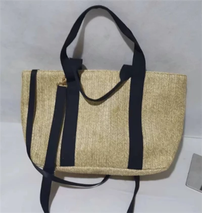 Sac à main de plage en paille beige durable