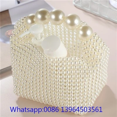 Pochette en perles faite à la main