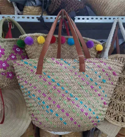 Sac de paille tissé de vacances naturelles