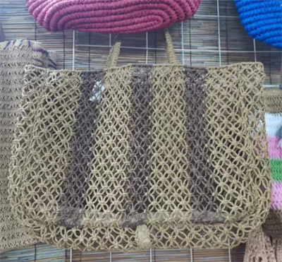 Grand sac fourre-tout creux pour femmes tissé à la main marron