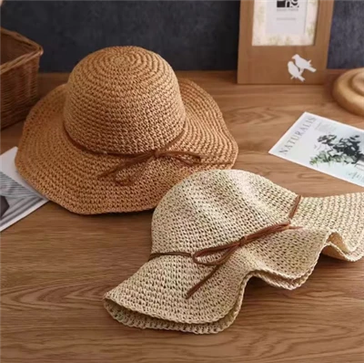 Chapeau de plage classique pliable en papier pour femme