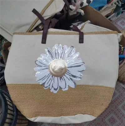Grand sac de plage avec broderie de sequins