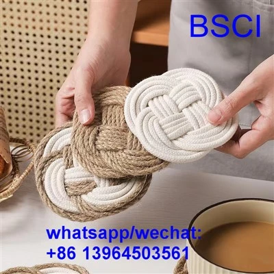 Modèle de sets de table en jute naturel