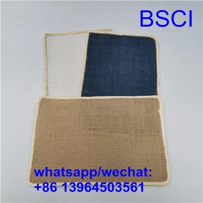 Napperons de table rectangulaires dans la cuisine