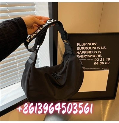 Small Small Bag de nylon pour femmes